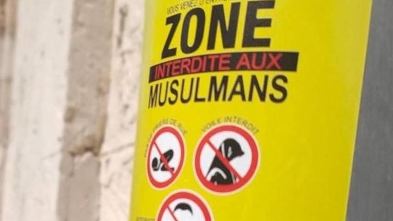 Franse student (19) veroordeeld tot celstraf wegens plakken nazistische anti-Islam-stickers