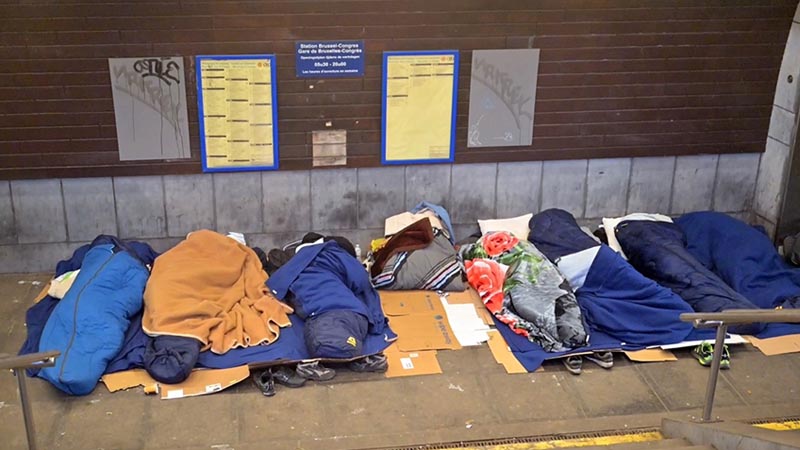 Europa’s stille crisis: meer dan 1,2 miljoen mensen slapen elke nacht op straat