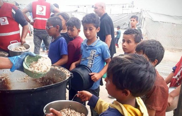 Turken vergroten humanitaire inzet: 21.000 warme maaltijden per dag in Gaza