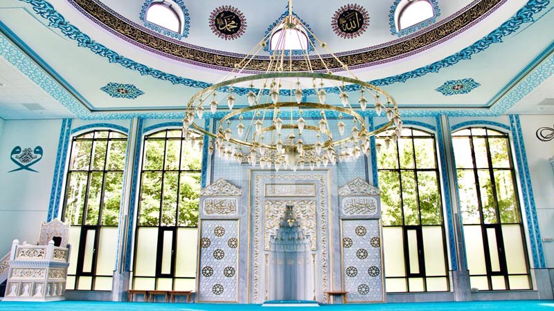 Zwartboek: Bijna verdubbeling aanvallen op moskeeën in Nederland