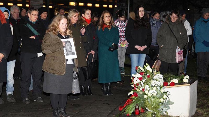 Duitse Turken herdenken neonazi-moord op Turkse man en eisen erkenning