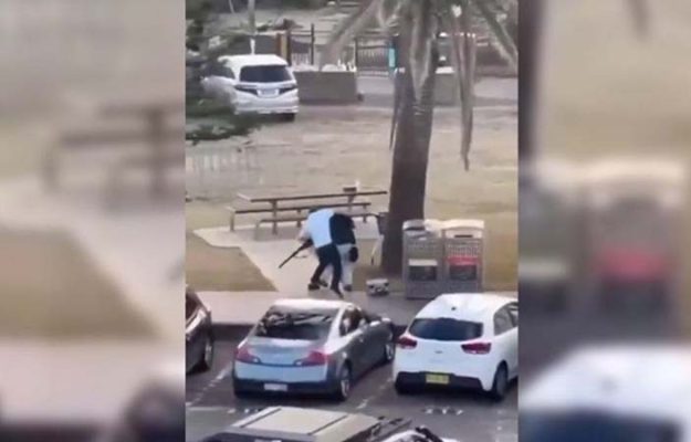 VS bedankt moslimman voor redden feestende joden tijdens aanslag Sydney