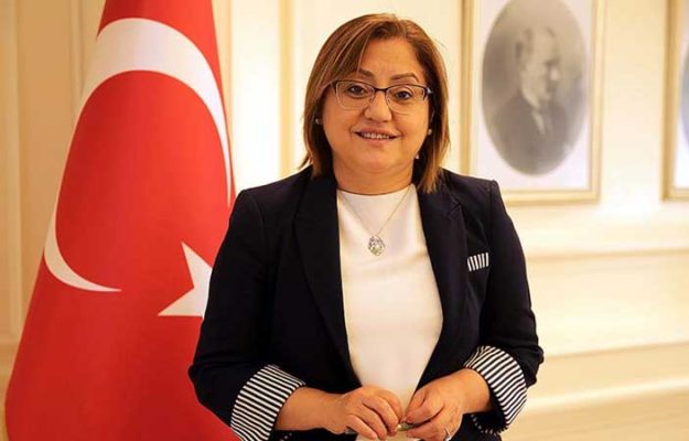 Turkse burgemeester hekelt westerse moraal na laatste foto van schooljongen