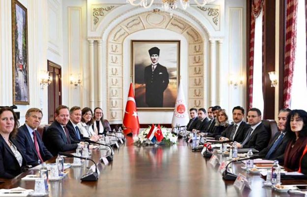 Ankara eist concrete stappen van Nederland in terrorismezaken