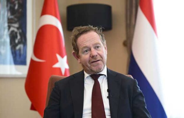 Nederland ziet sleutelrol Turkije in wereldcrisis: ‘Hakan Fidan is de man’