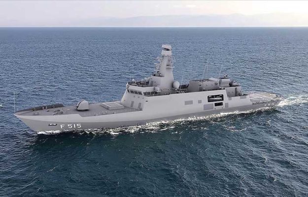 Pakistan neemt nieuw Turks oorlogsschip in gebruik