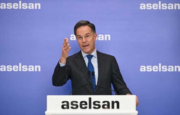 Rutte: NAVO-landen moeten leren van Turkse defensierevolutie