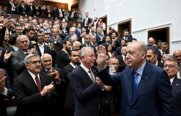 Turkse ministers openen aanval op Netanyahu